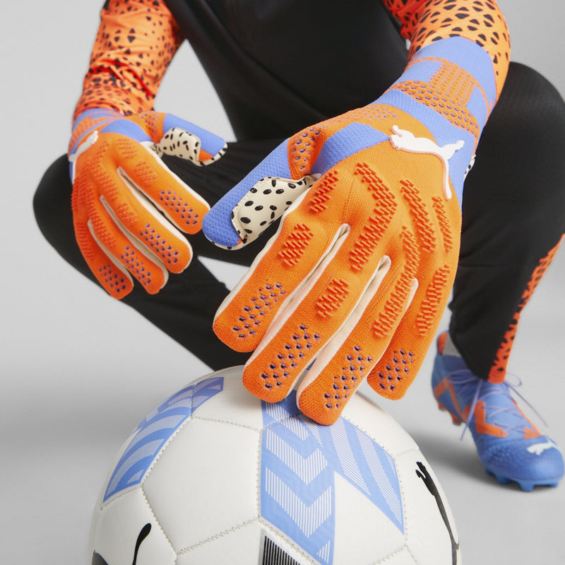 Puma FUTURE Ultimate Negative-Cut Goalkeeper Gloves
