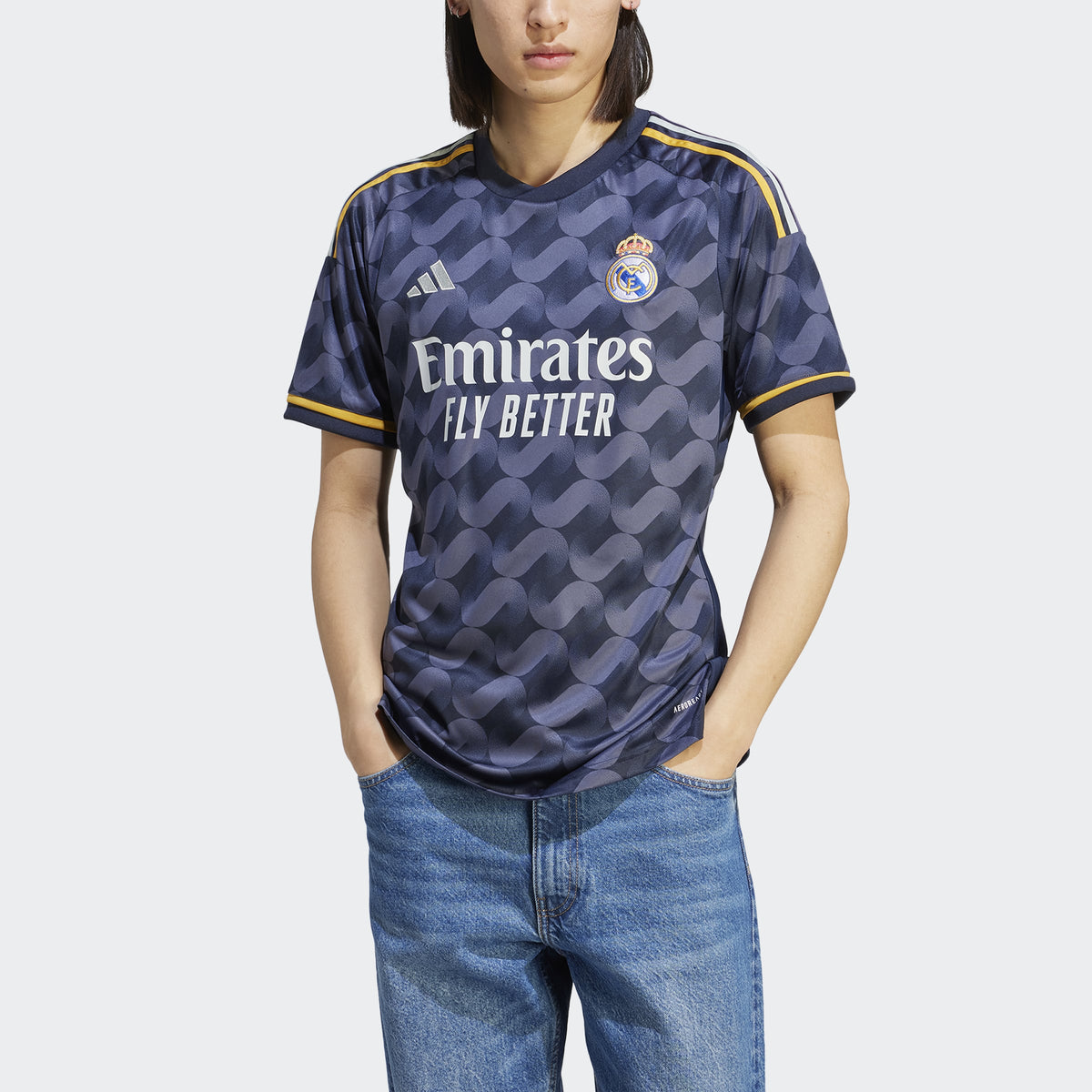 IJ5901_5_APPAREL_OnModel_Front
